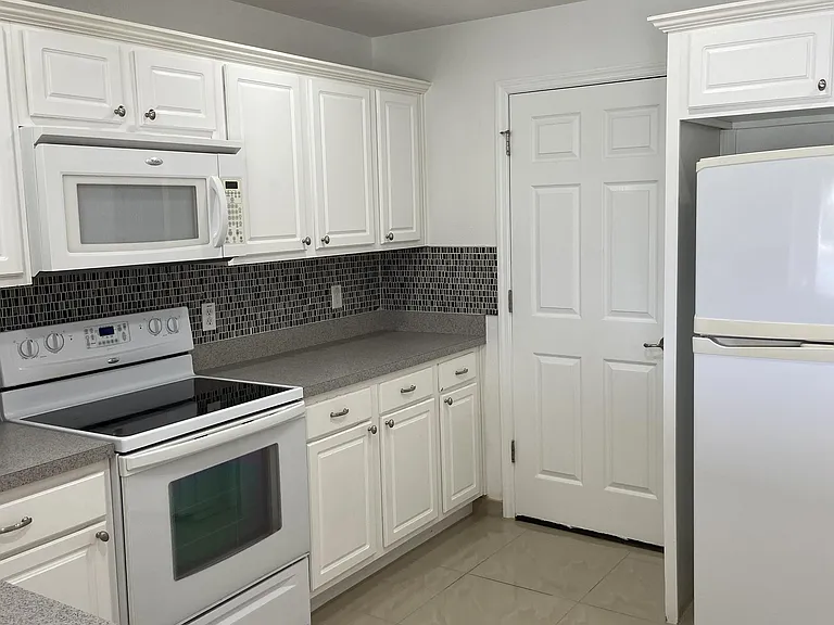 2444 Hassonite St #1 — Photo 10