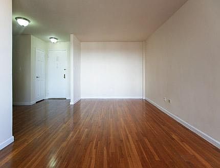 2nd image of 13520 82nd Ave APT L1