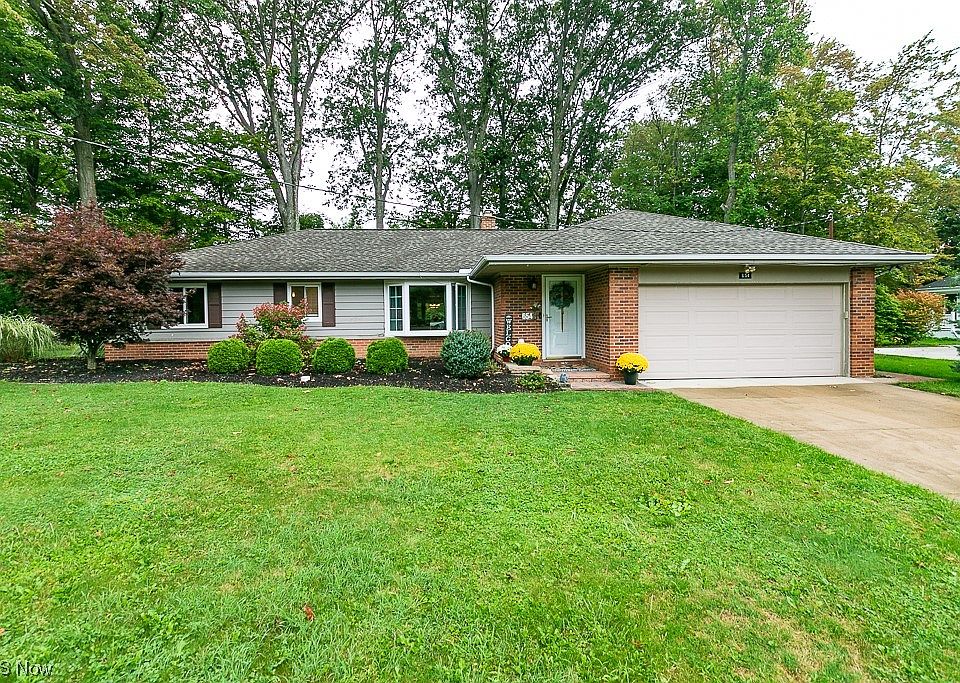 1st image of 654 Meadowood Dr