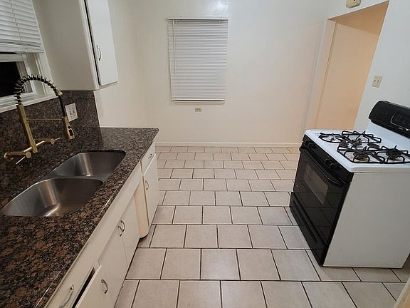 5th image of 4022 W 130th St #D