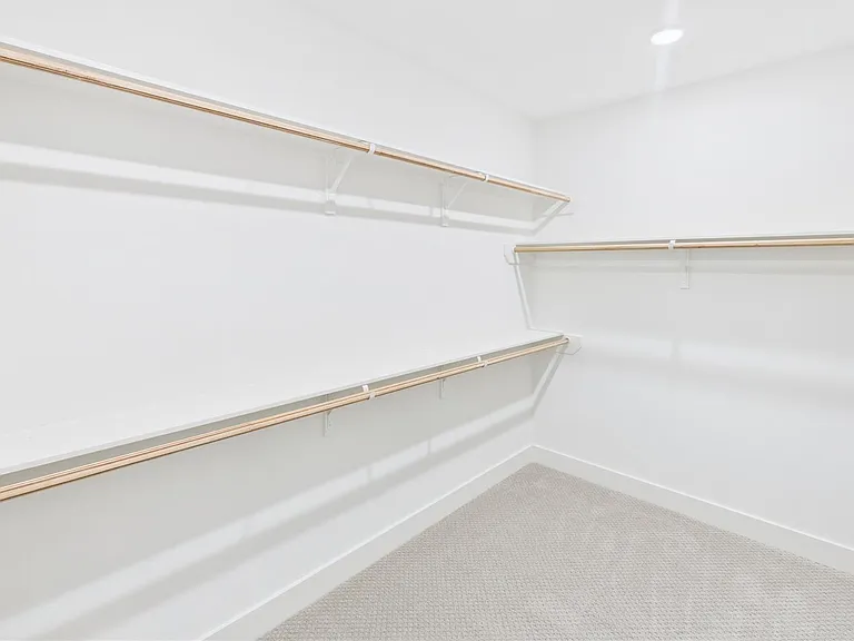 9609 Valeca Dr — Photo 28