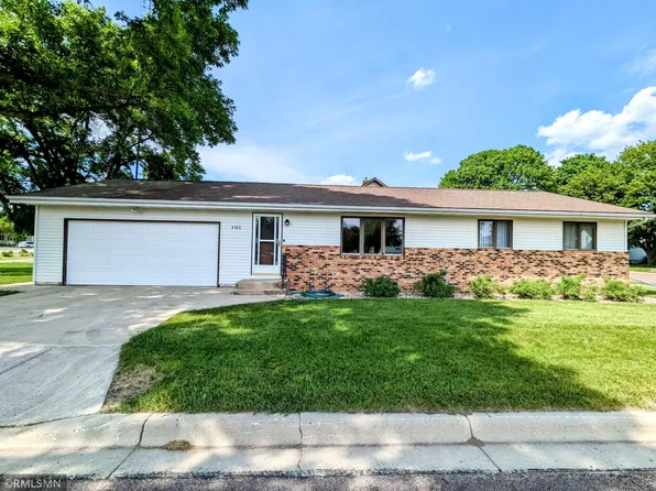 101 5th Ave SE, Fairfax, MN 55332
