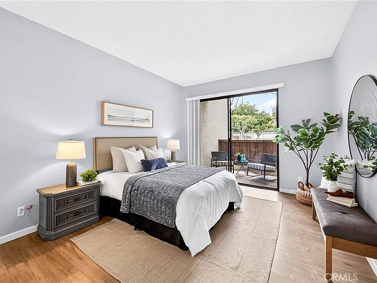 8615 Meadow Brook Ave #101 — Photo 12