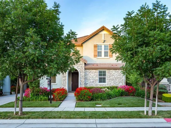 122 N Sierra Madre St, Mountain House, CA 95391