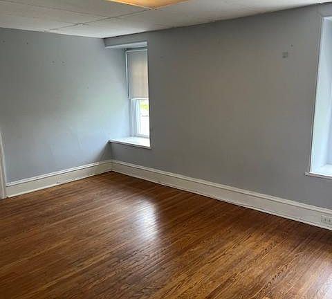 3rd image of 1013 Lafayette Ave APT 3