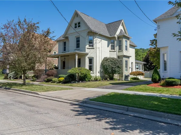 11 Pearl St, Hornell, NY 14843