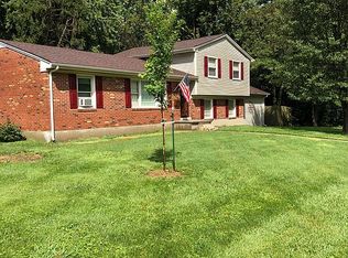 8101 Brush Ln, Louisville, KY 40291