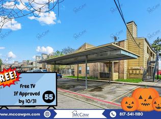 6184 Vega Dr, Fort Worth, TX 76133