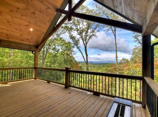 201 Plantation Ln, Blue Ridge, GA 30513