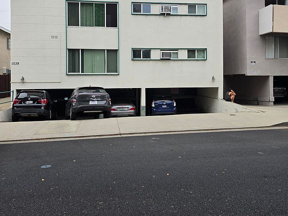 5th image of 1039 N Curson Ave #2