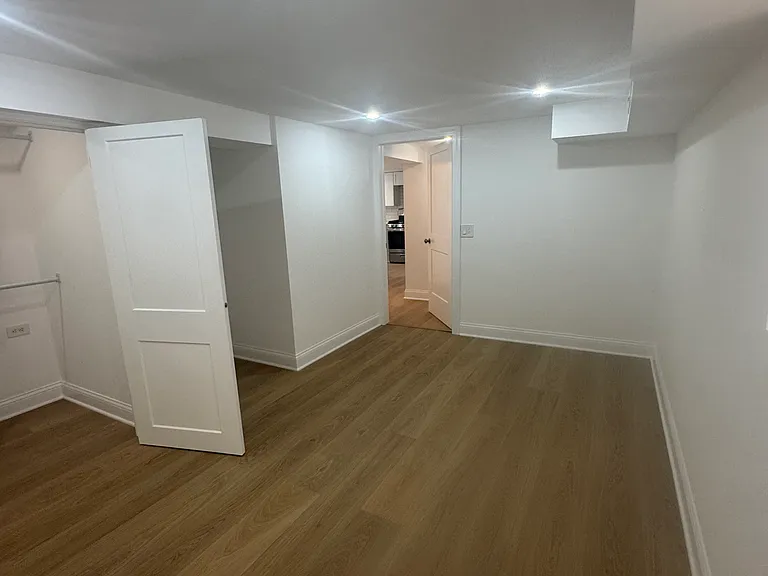 3719 N Sawyer Ave #B — Photo 16