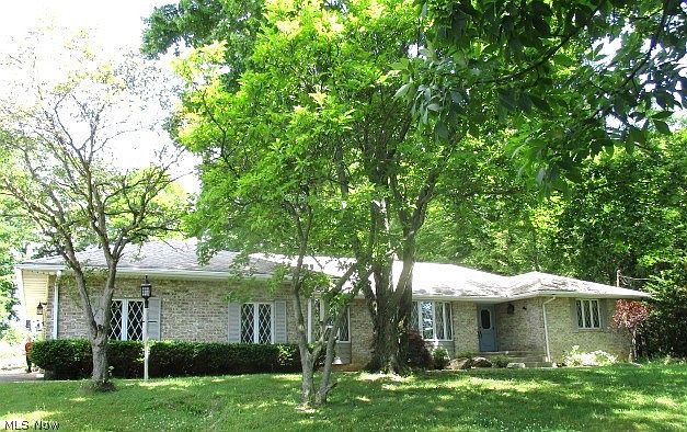 1st image of 3916 Fairway Dr