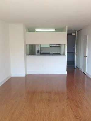 Rented by 280 Park Avenue South Realty | media 21