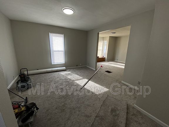 2nd image of 1037 NE Winfield Ave