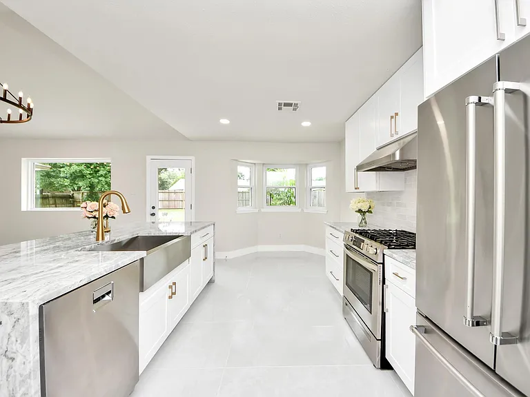 7403 Shady Arbor Ln — Photo 16