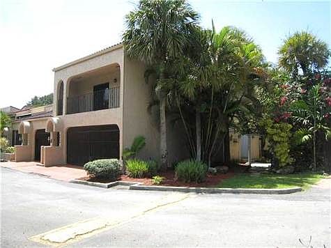 3rd image of 3696 Estepona Ave