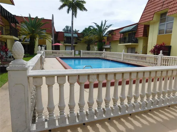 8007 W 6th Ave APT J, Hialeah, FL 33014