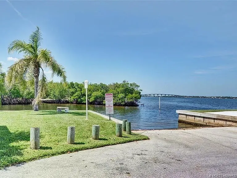 Boat ramp