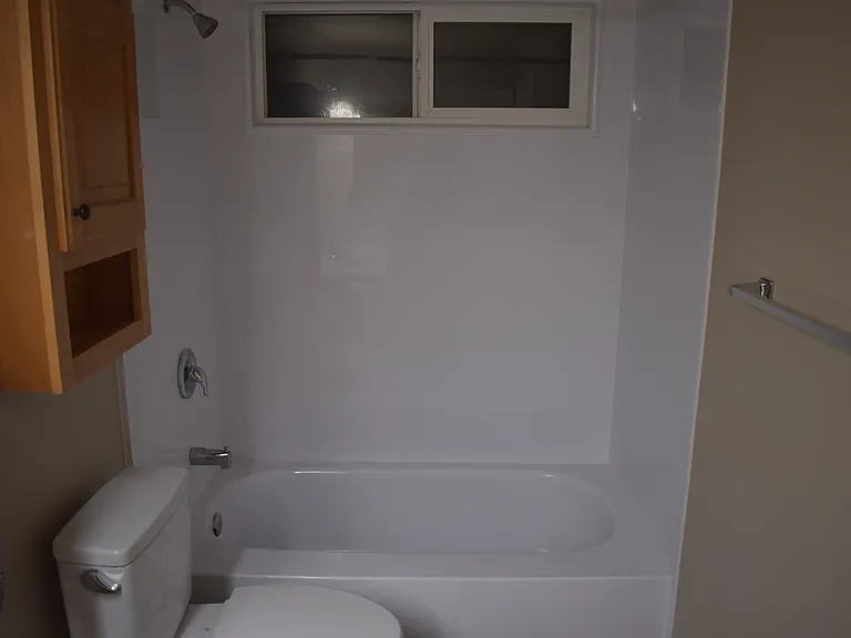 6107 NE 194th Pl #4 — Photo 7