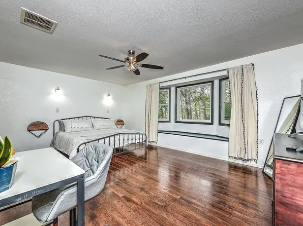 4 Lambeth Cir, Bella Vista, AR 72714