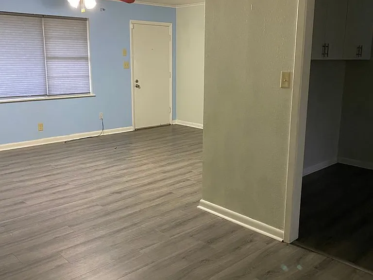 833 Camilla Dr — Photo 4