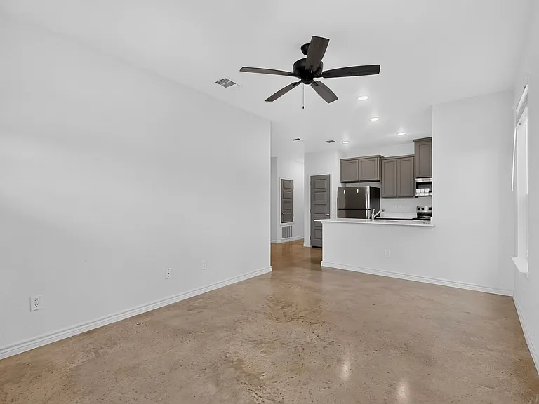 2306 Ocean Ave #B — Photo 8