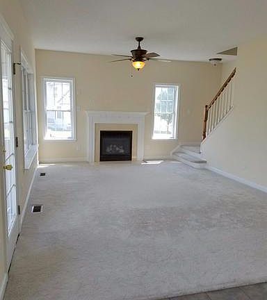 3rd image of 206 Dewberry Dr