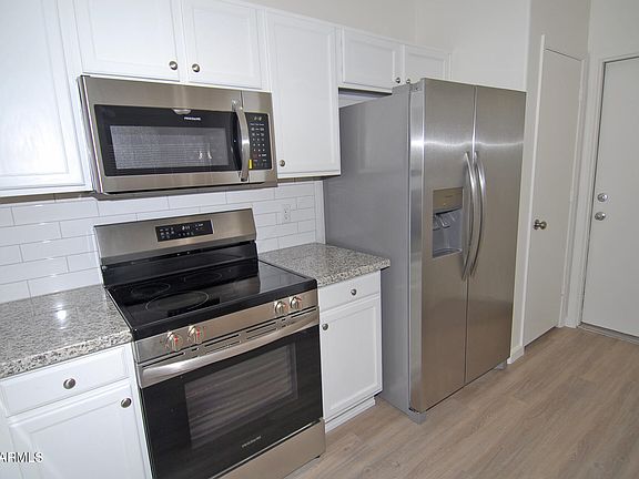 4th image of 13187 W SAGUARO Lane