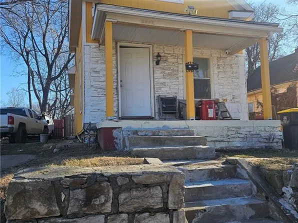 2417 Lister Ave, Kansas City, MO 64127