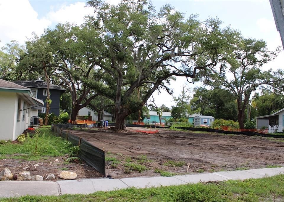 1st image of 300 President St Lot 7