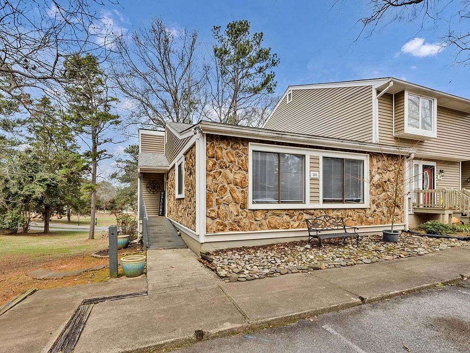 1st image of 300 Outrigger Ln