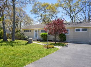 23 Chevy Chase Rd, Hampton Bays, NY 11946