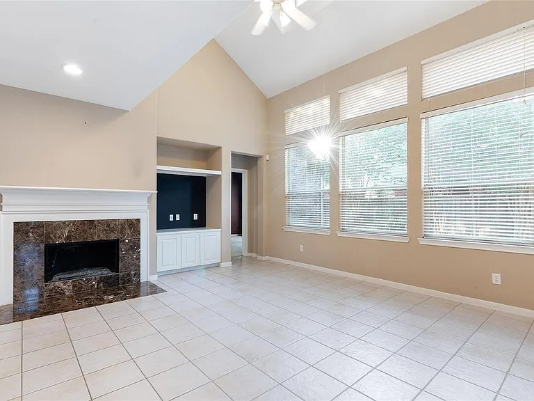4302 Countryoaks Ct — Photo 4