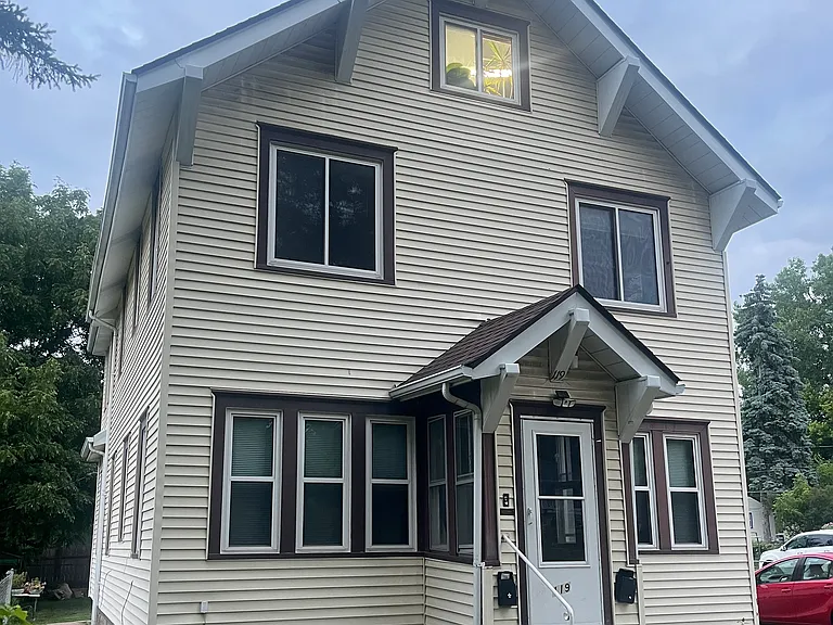 119 Wyoming St E — Photo 9