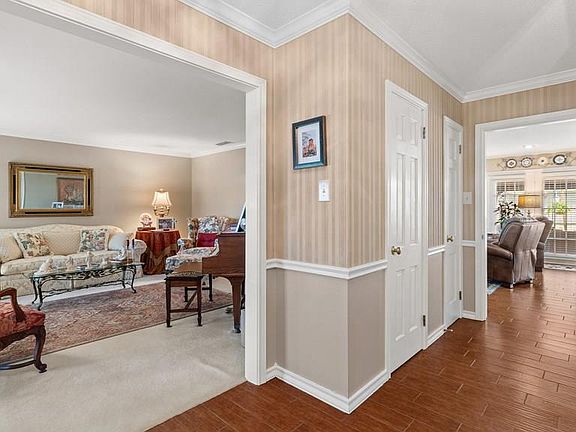 4th image of 3601 Lavaca St