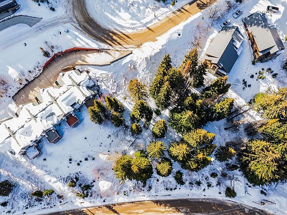 2nd image of Nna Crystal Springs Rd