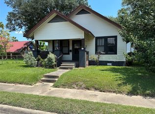 620 N 5th St, Silsbee, TX 77656