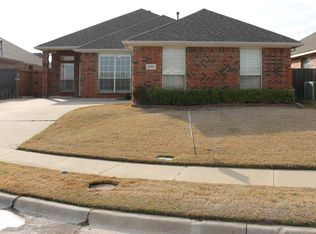 4701 Feldman Dr, Carrollton, TX 75010