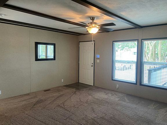 3rd image of 153 Oak Creek Dr #153