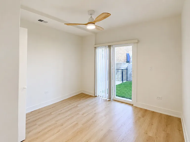 1810 W 23rd St #1 — Photo 11