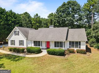 84 Hidden Lakes Ct, Newnan, GA 30263