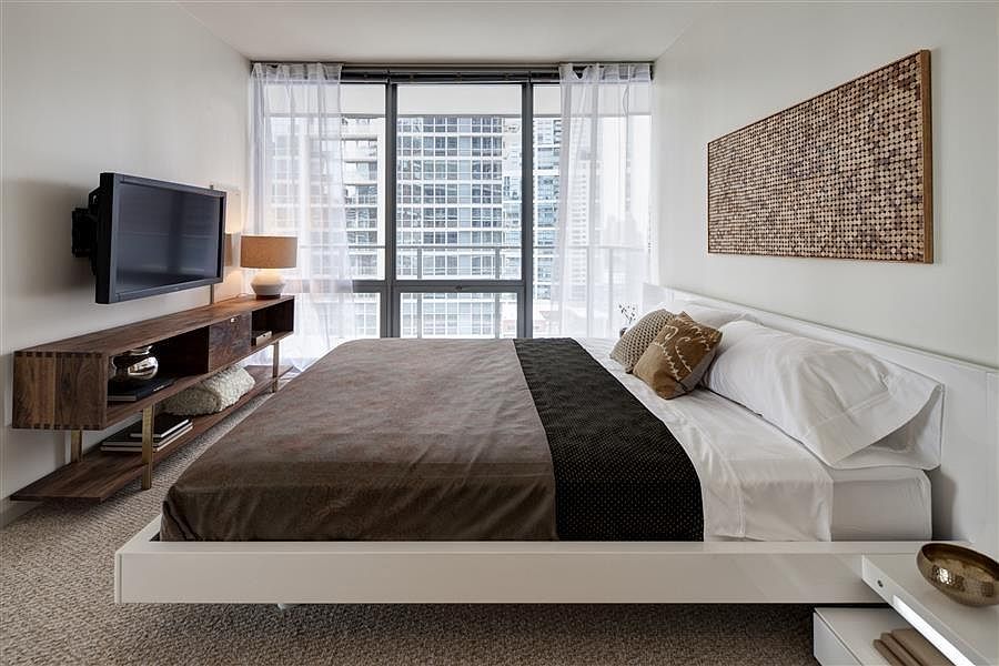 1st image of 363 E Wacker Dr #4410