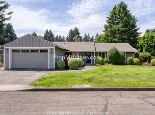 6010 SW Fernbrook Cir, Lake Oswego, OR 97035