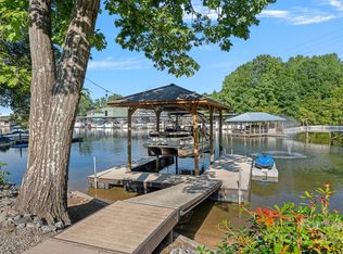 4565 Ina Ln, Sherrills Ford, NC 28673