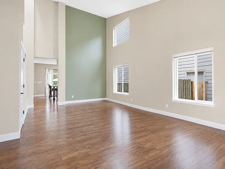 17318 SW Galewood Dr — Photo 6