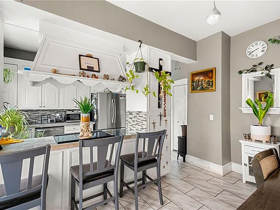 4th image of 78 Jenks St