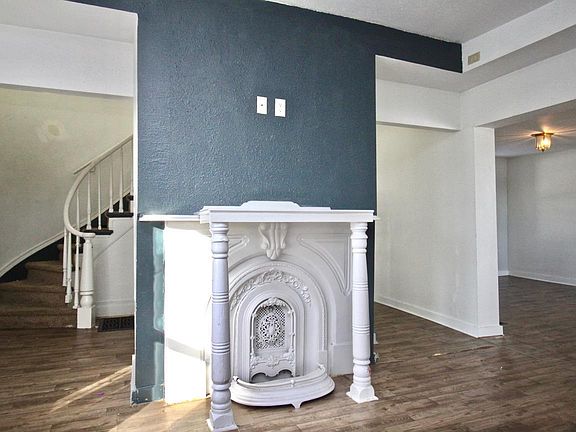 3rd image of 118 Madison St