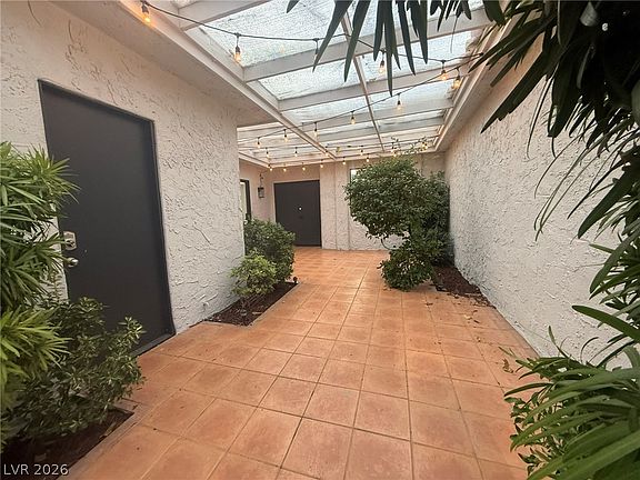 5th image of 3058 Conquista Ct