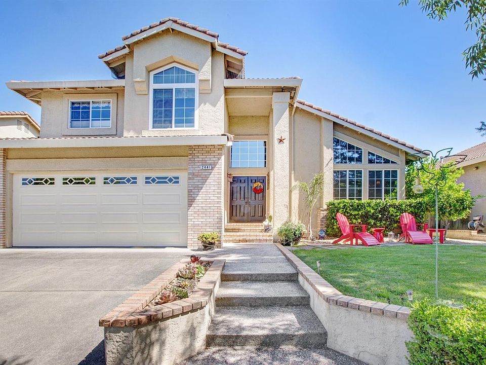 2nd image of 2441 Flagstone Dr