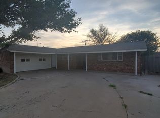 606 Etta Ave, Friona, TX 79035